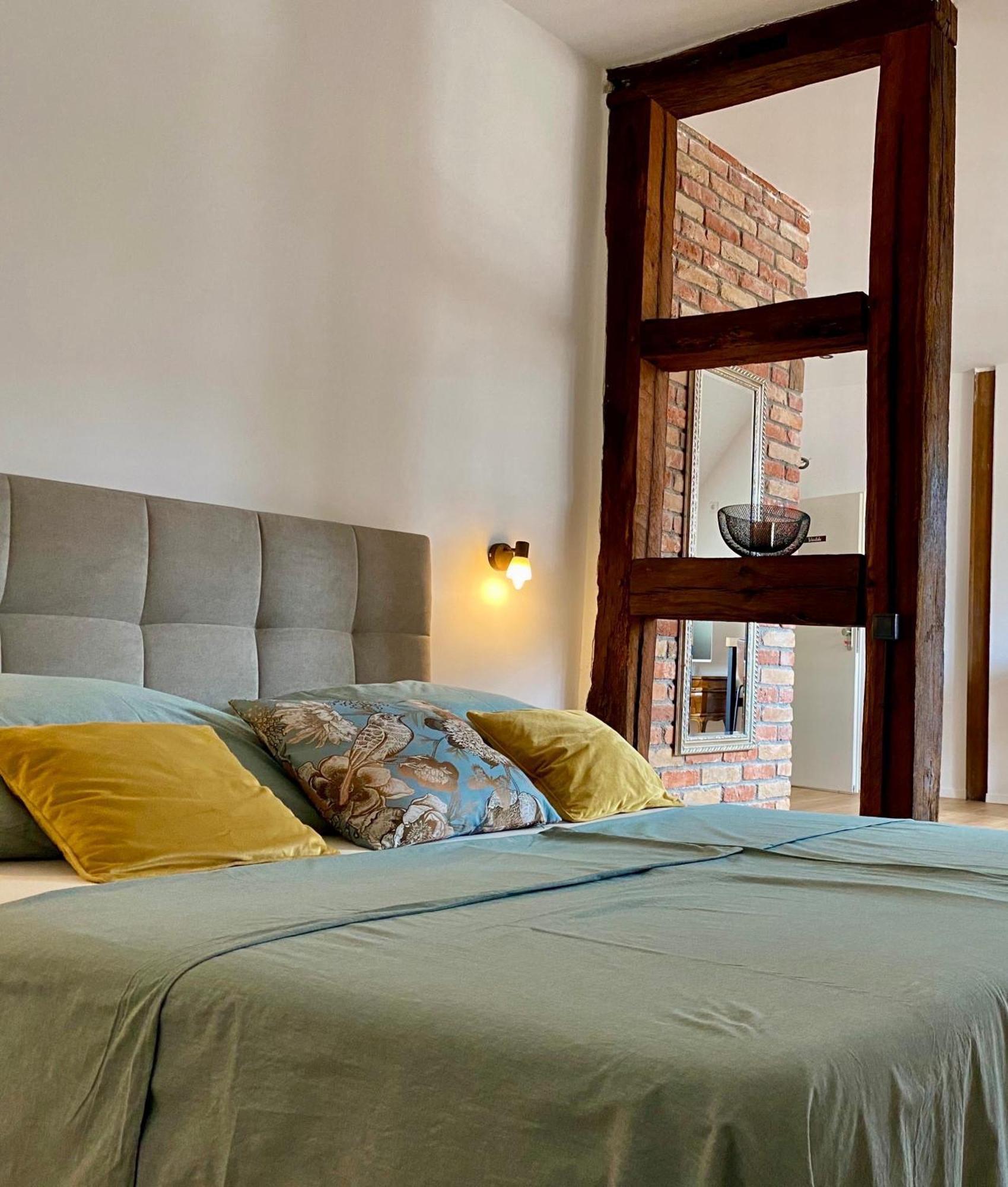 Sonnenhof 1737 - Ferienzimmer & Apartments Barbelroth Ngoại thất bức ảnh