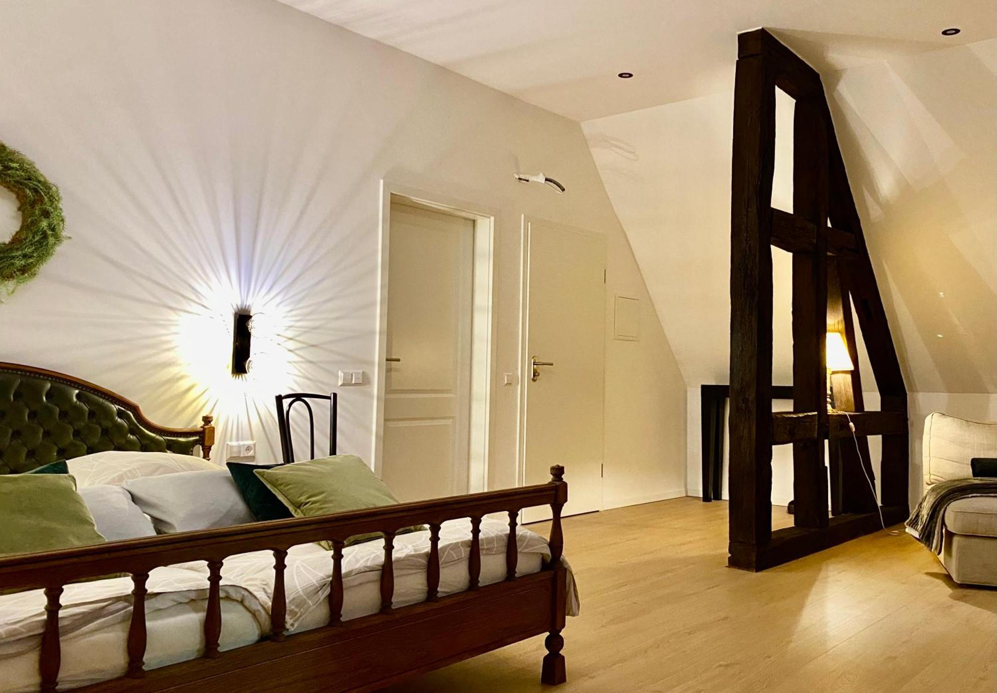 Sonnenhof 1737 - Ferienzimmer & Apartments Barbelroth Ngoại thất bức ảnh