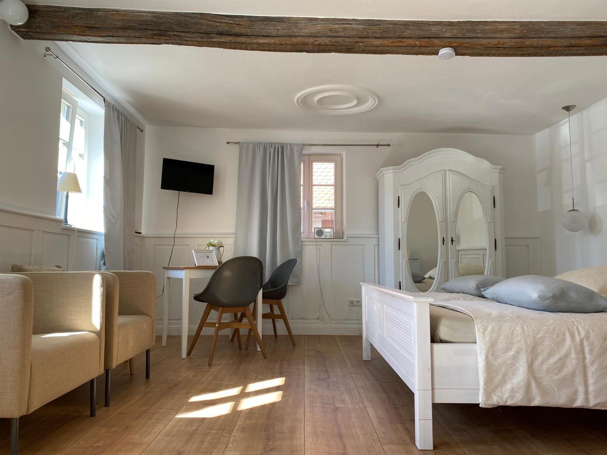 Sonnenhof 1737 - Ferienzimmer & Apartments Barbelroth Ngoại thất bức ảnh