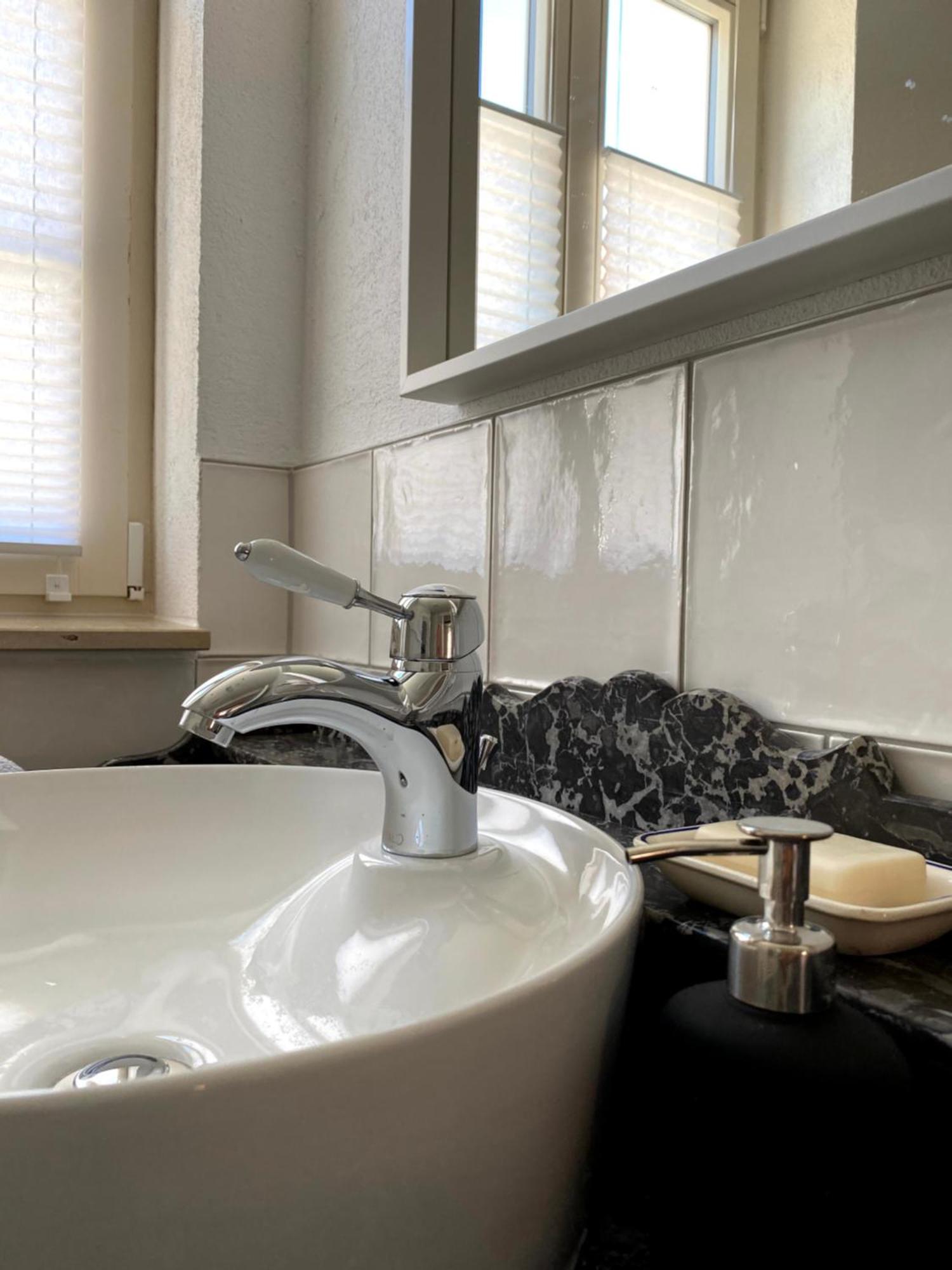 Sonnenhof 1737 - Ferienzimmer & Apartments Barbelroth Ngoại thất bức ảnh