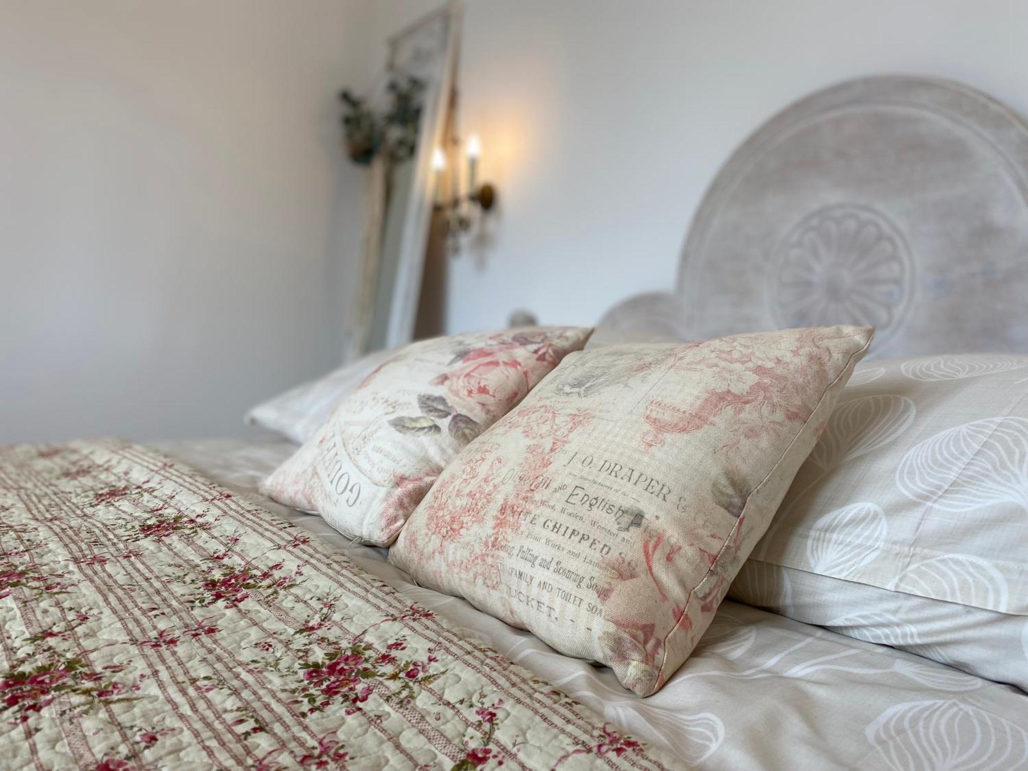 Sonnenhof 1737 - Ferienzimmer & Apartments Barbelroth Ngoại thất bức ảnh